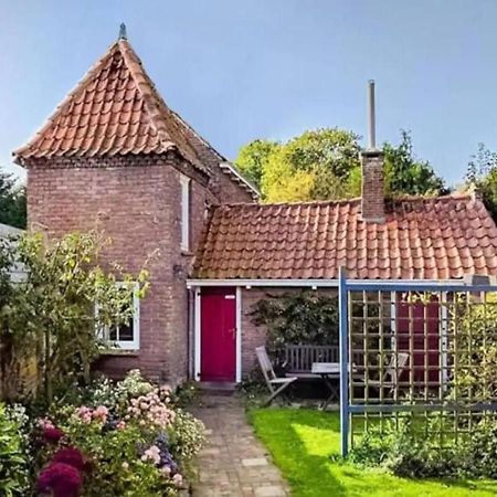 Rustic Retreat: Fireplace, Bbq, + Forest Access Burgh-Haamstede Exterior foto